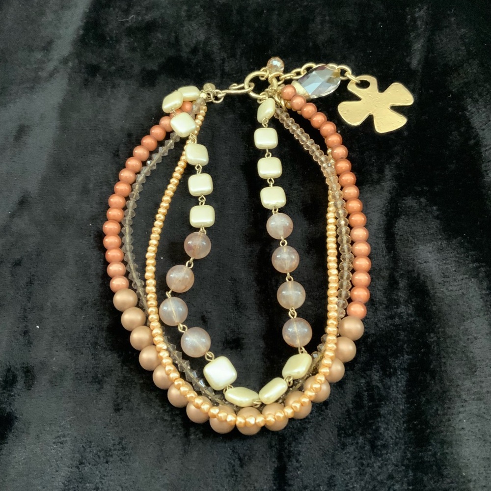 Chico’s toggle necklace